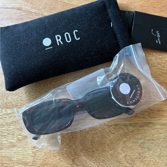 New Princess Polly Tortoiseshell Creeper Sunglasses - new in packaging - Picture 12 of 13